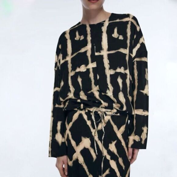 Zara Black Cream Geometric Print Long Sleeve Drawstring Hem Top - Picture 1 of 8